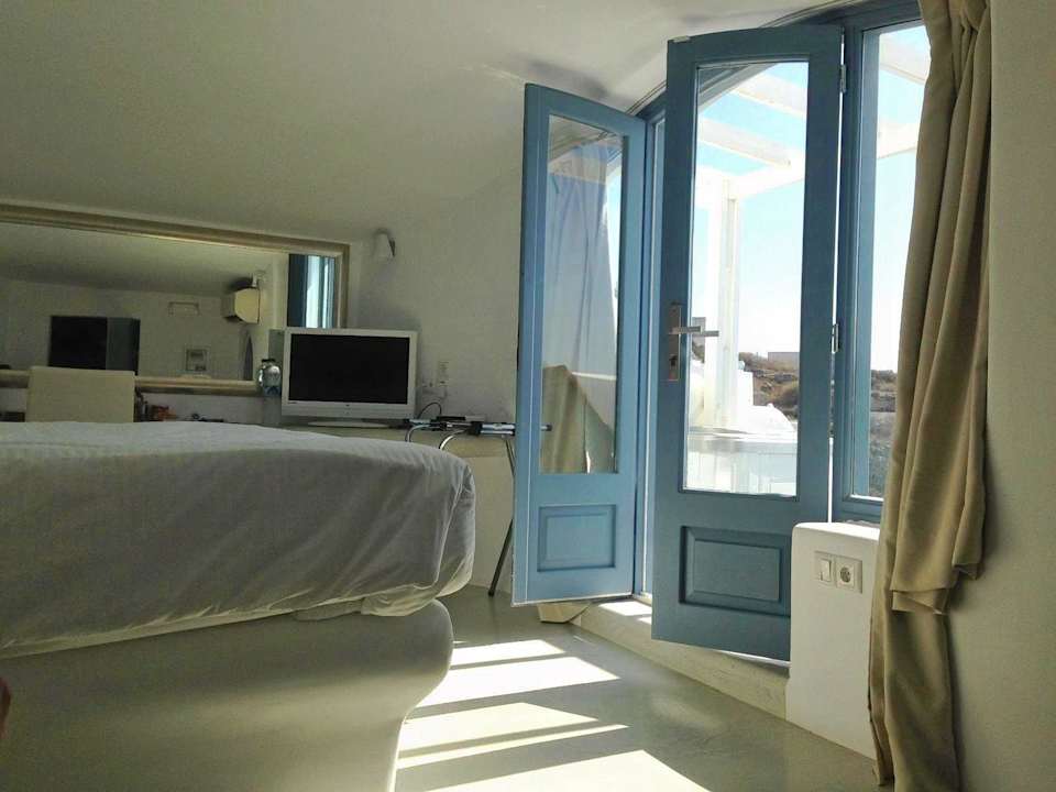 Großes Fenster mit toller Aussicht Angels & Stars Suites and SPA