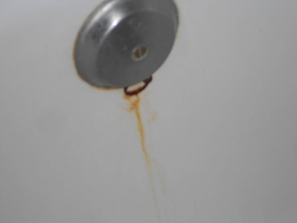 Überlauf der Badewanne Zimmer 423 Hotel Best Sabinal