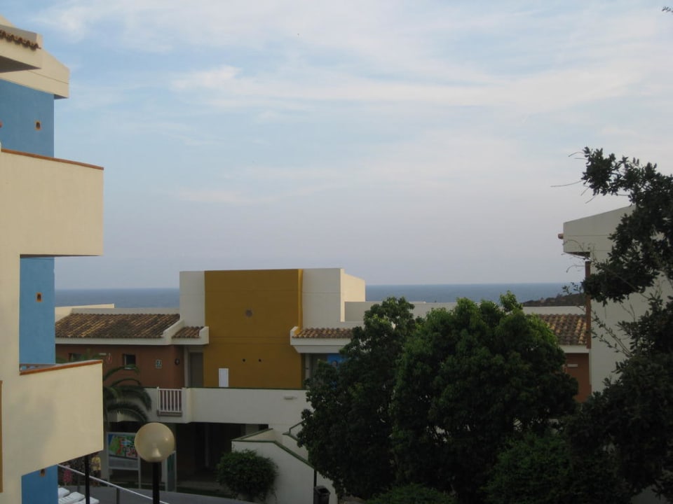 Vue du balcon de notre chambre  blau punta reina