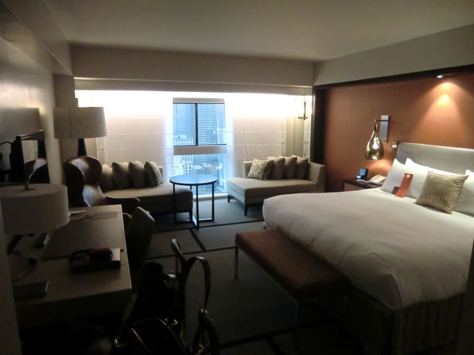 Zimmer 3637 - Blick auf Empire State Building Millennium Hilton New York One UN Plaza