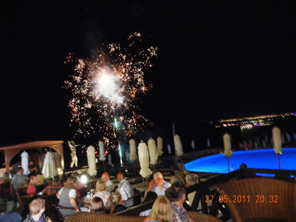 Feuerwerk Hotel Kalithea Horizon Royal