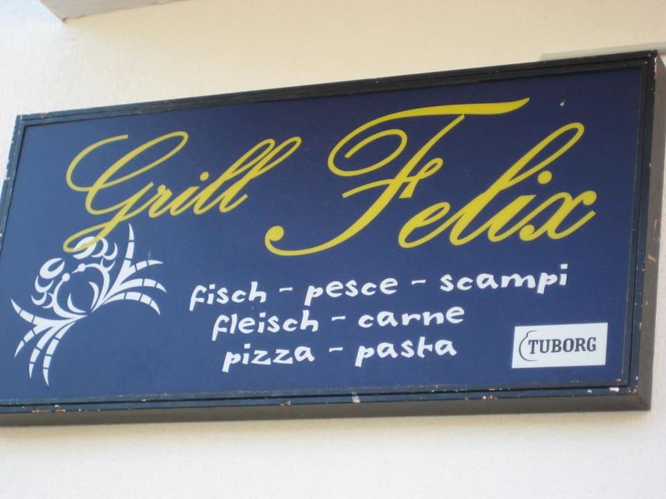 Tafel Haus Srdoc mit Ferienwohnungen