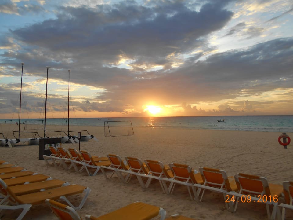 Sonnenaufgang Iberostar Waves Tucan