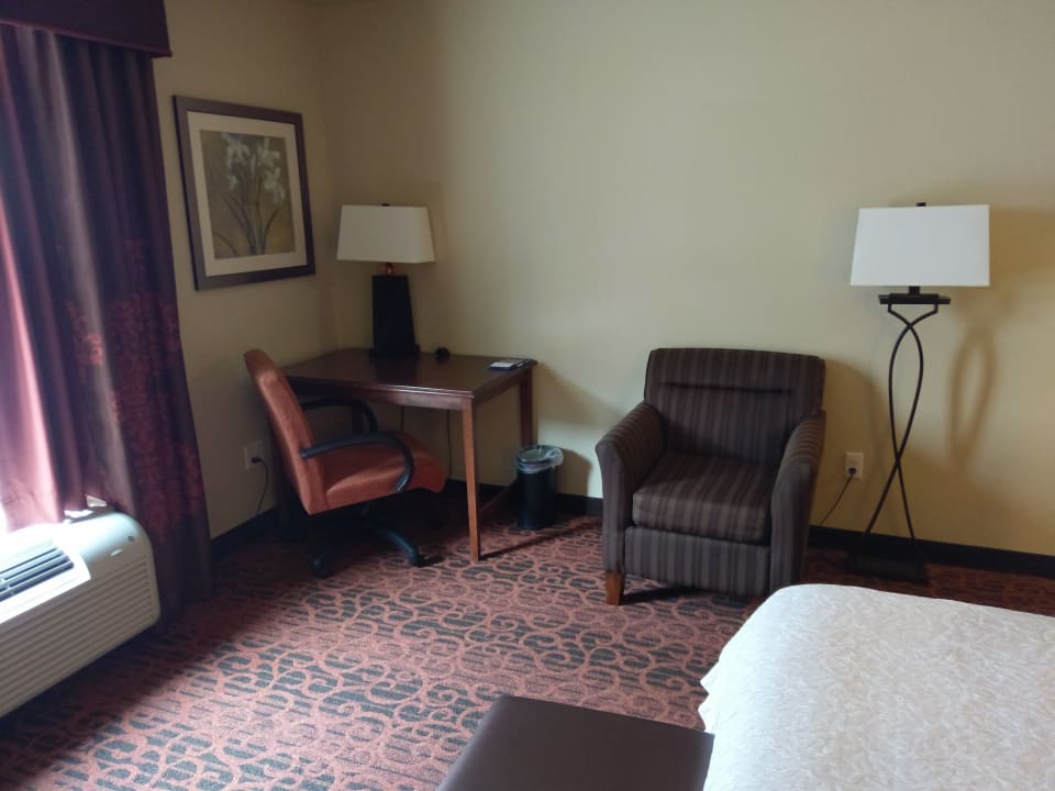 Zimmer Hampton Inn & Suites Seattle-Airport/28th Ave