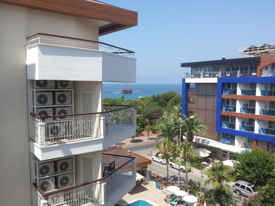 Blick aus dem zimmer 423 , 523, 323, 223  Riviera Hotel & Spa