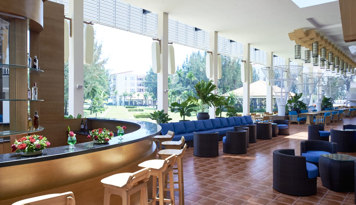 Gastro Sandy Beach Non Nuoc Resort