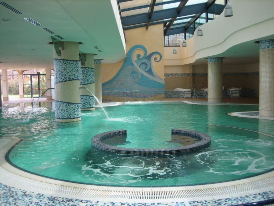 Hallenbad Secrets Bahia Real Resort & SPA