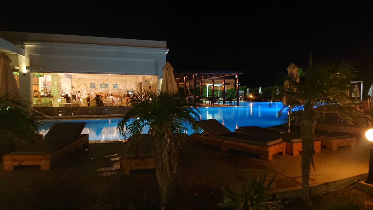 Außenansicht Asterias Beach Resort