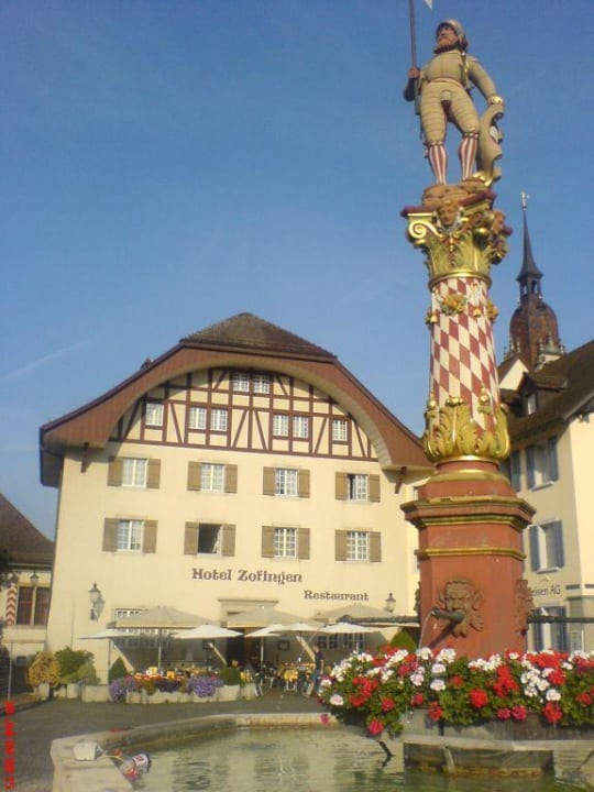 Aussenansicht und Marktplatz Hotel Zofingen