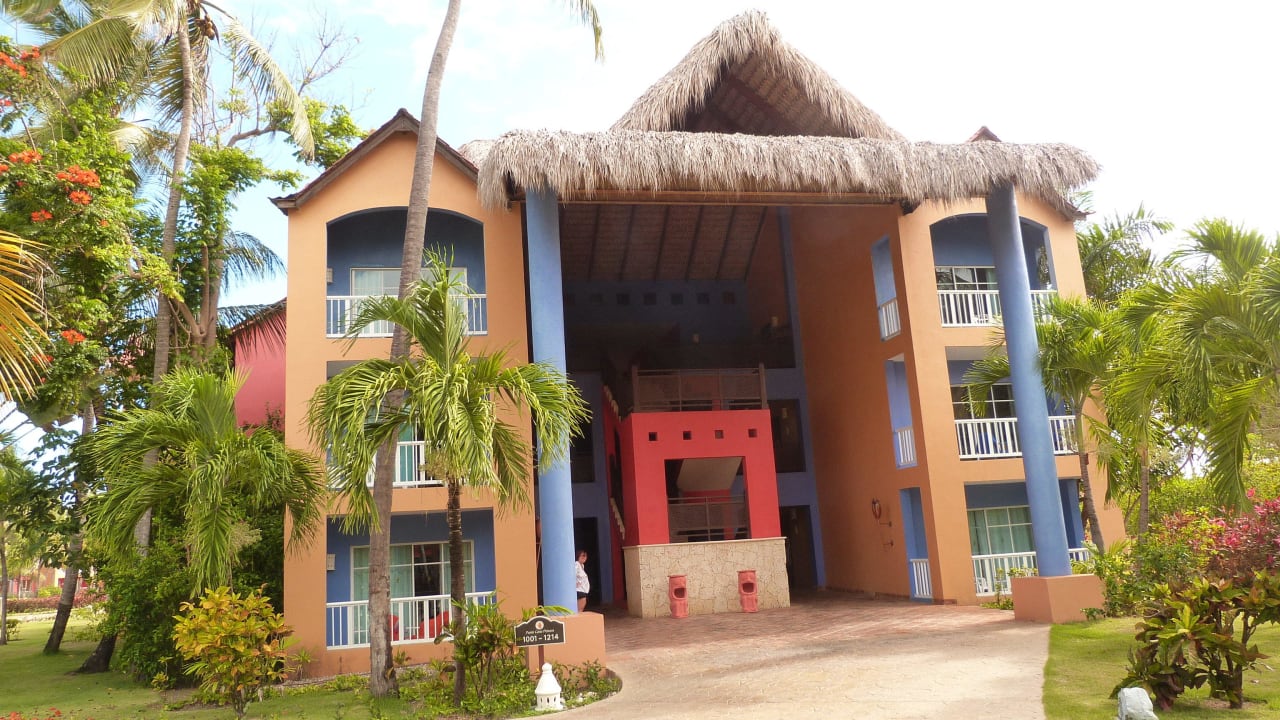 Eines der Nebengebäude Punta Cana Princess All Suites Resort & Spa