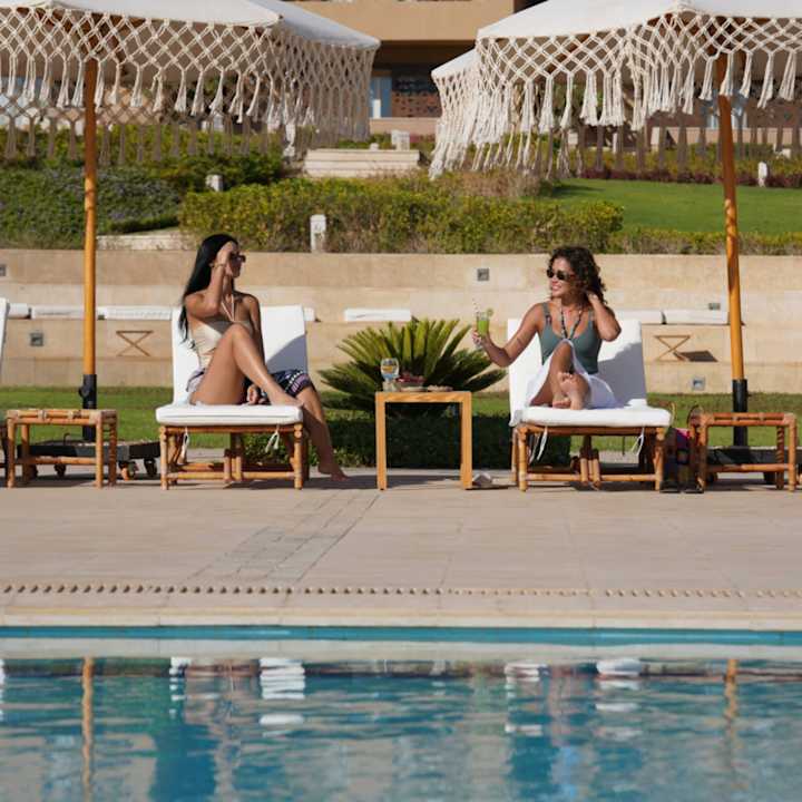 Pool MGM Wellness Retreat