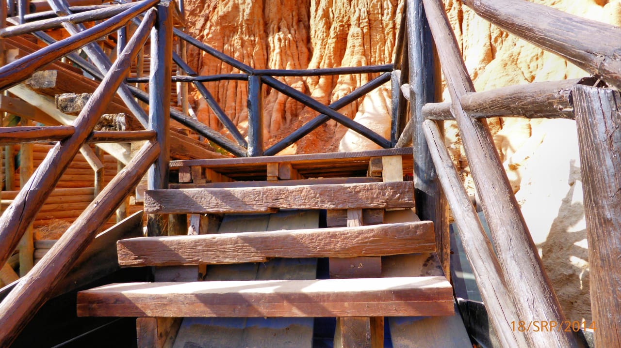 Část schodiště k pláži AP Adriana Beach Resort