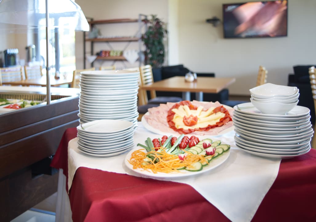 Gastro Hotel Aura Design & Garden Pool