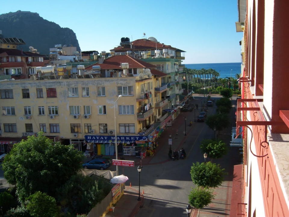 Blick zum Strand Hotel Aslan City Kleopatra