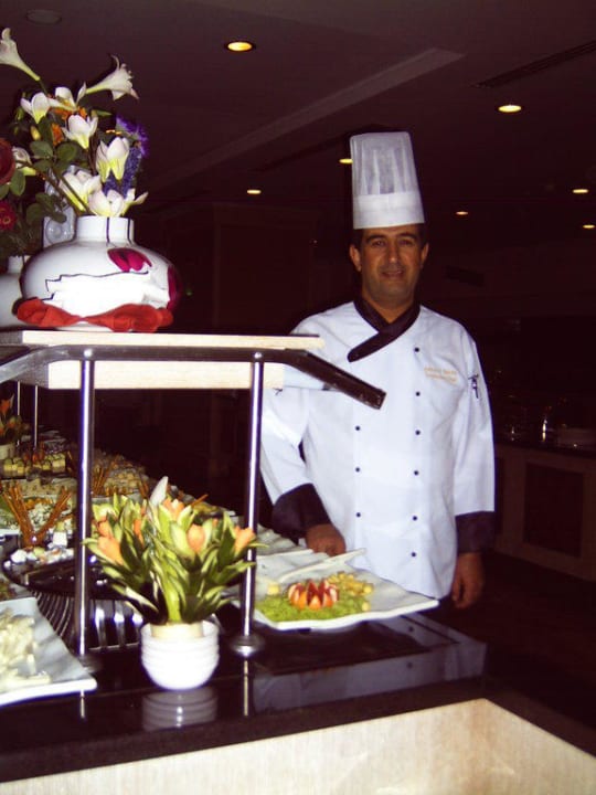 Der Küchenchef ist immer vor Ort Aydinbey Kings Palace & Spa