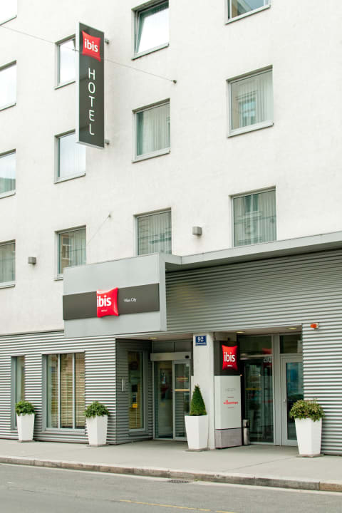 Vorderansicht ibis Wien City