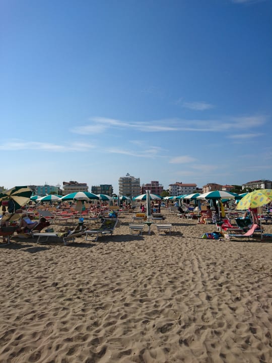 Strand Hotel Karinzia