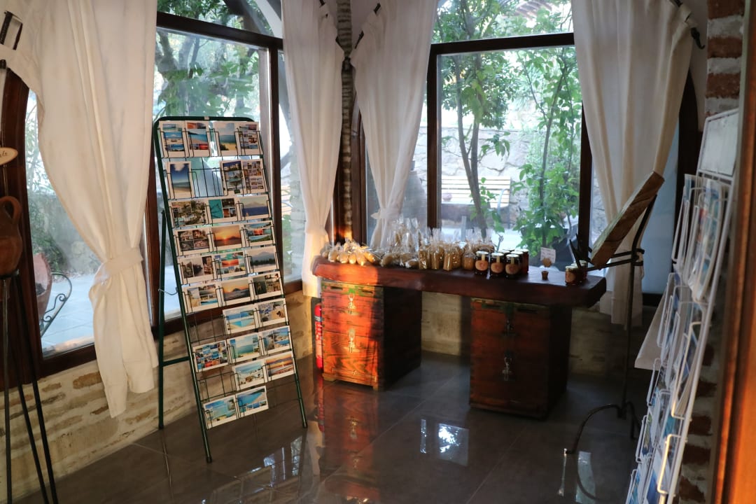 Lobby Hotel Geranion Village