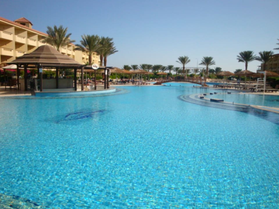 Amwaj abu soma. Amwaj Beach Club Abu Soma. Amwaj Blue Beach Resort & Spa пляж. Amwaj Beach Club.