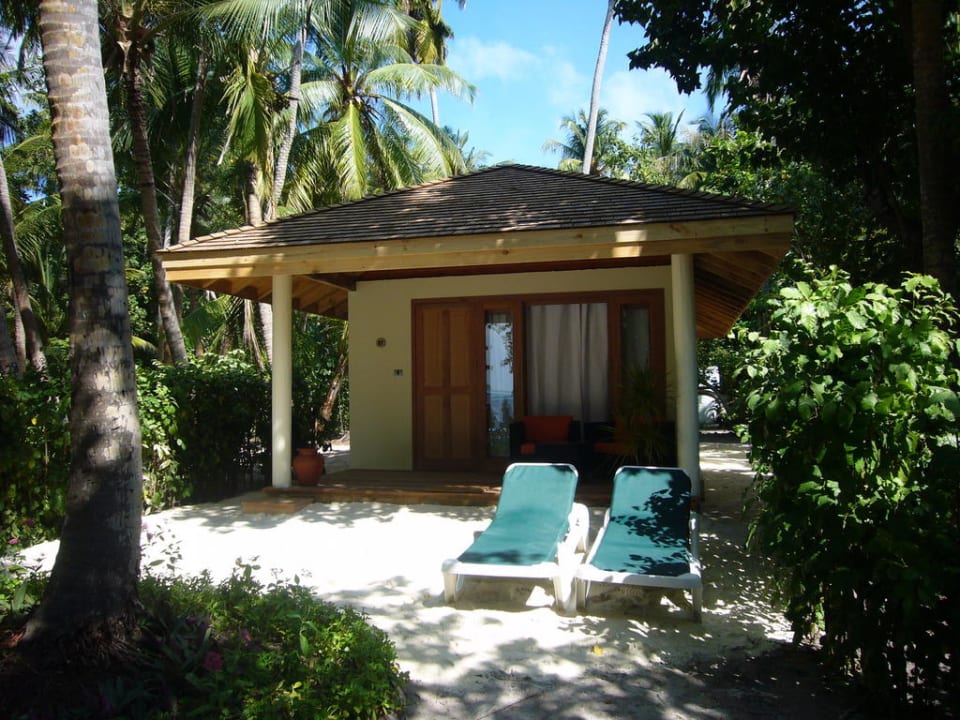 Terrasse Bungalow Nr.7 Renovierung 2010 Vilamendhoo Island Resort & Spa