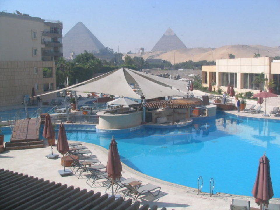 Вид из номера Le Meridien Pyramids