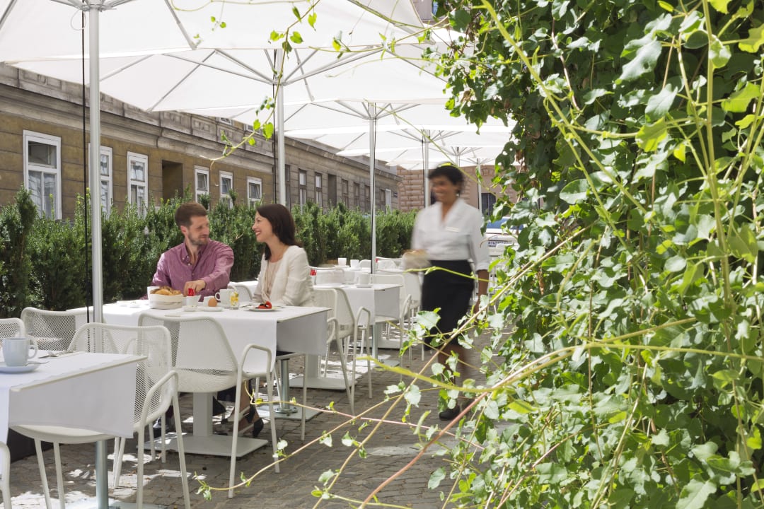 Restaurant/Buffet The Harmonie Vienna, BW Premier Collection