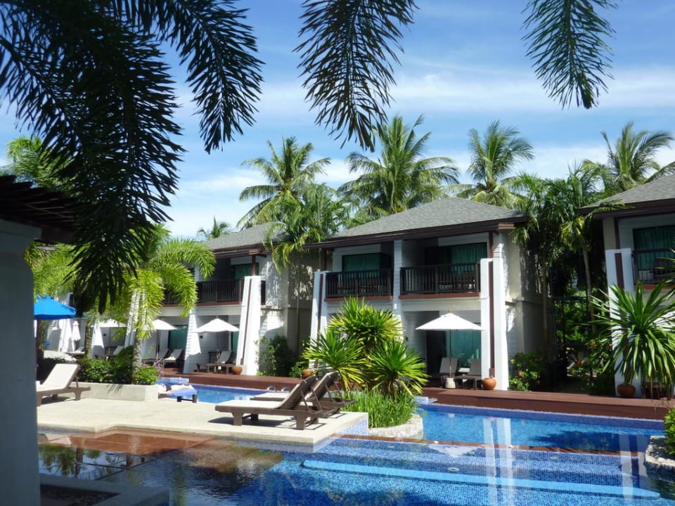 Pool an den Pool Access Zimmern La Flora Khao Lak