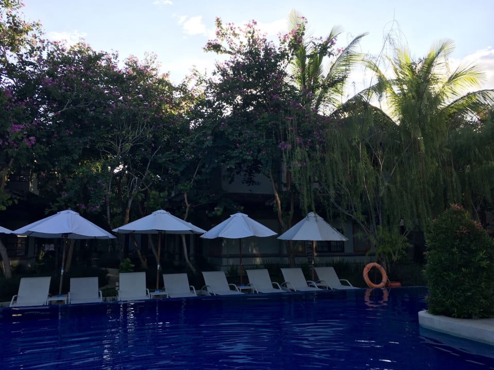 Pool Grand Whiz Hotel Nusa Dua Bali