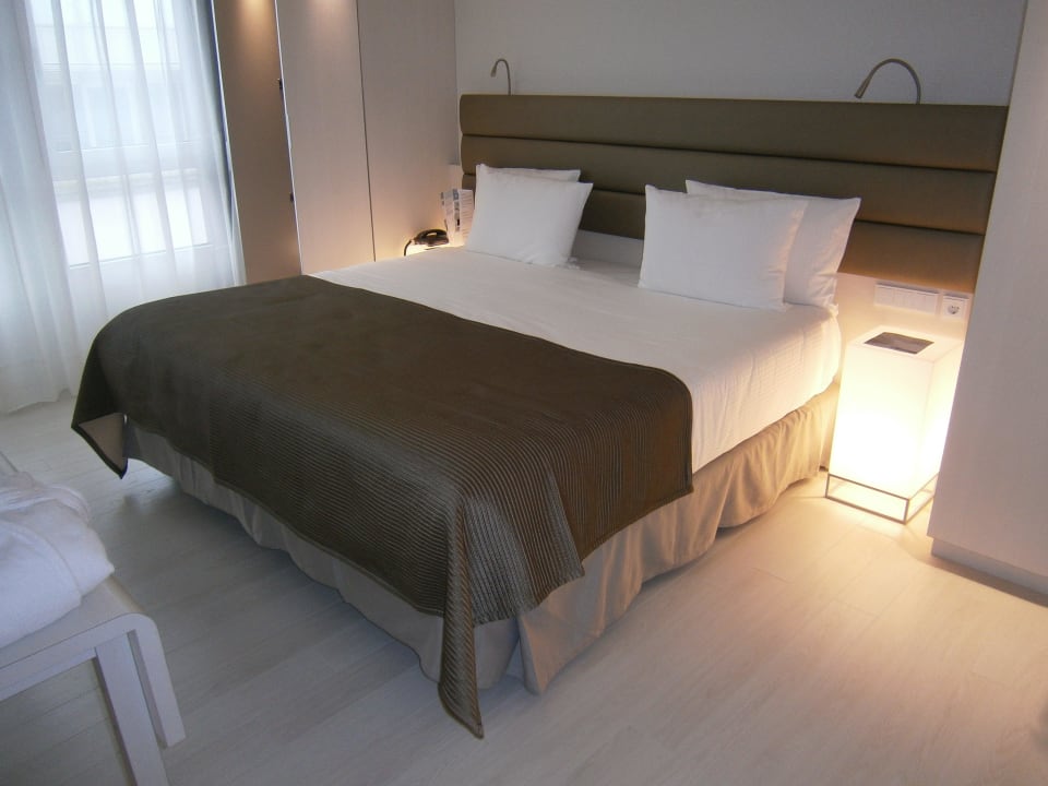 Suite Hotel Eurostars Book