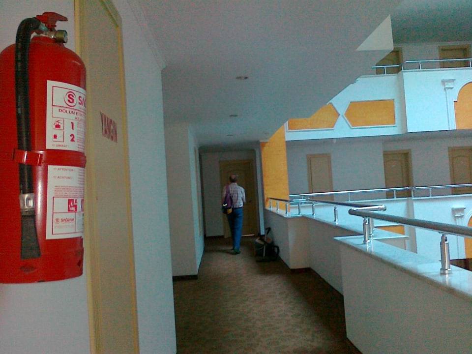 Gang zu unserem Zimmer Grand Seker Hotel