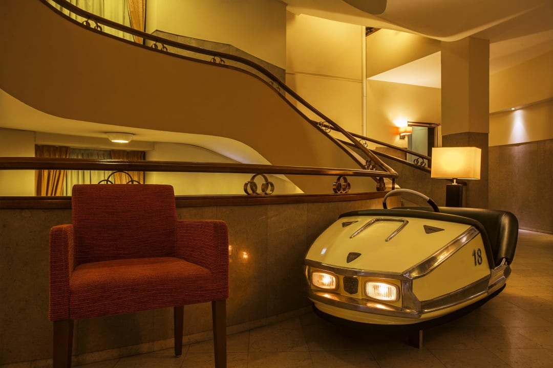 Vintage Bumper Car Hotel Residencial Pao de Acucar