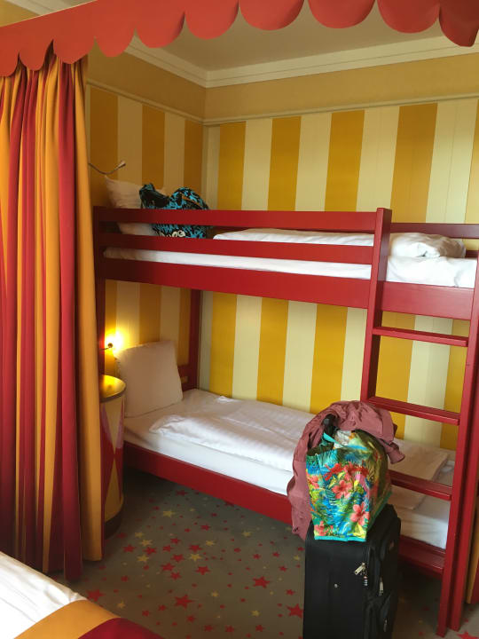 Zimmer Grand Magic Hotel