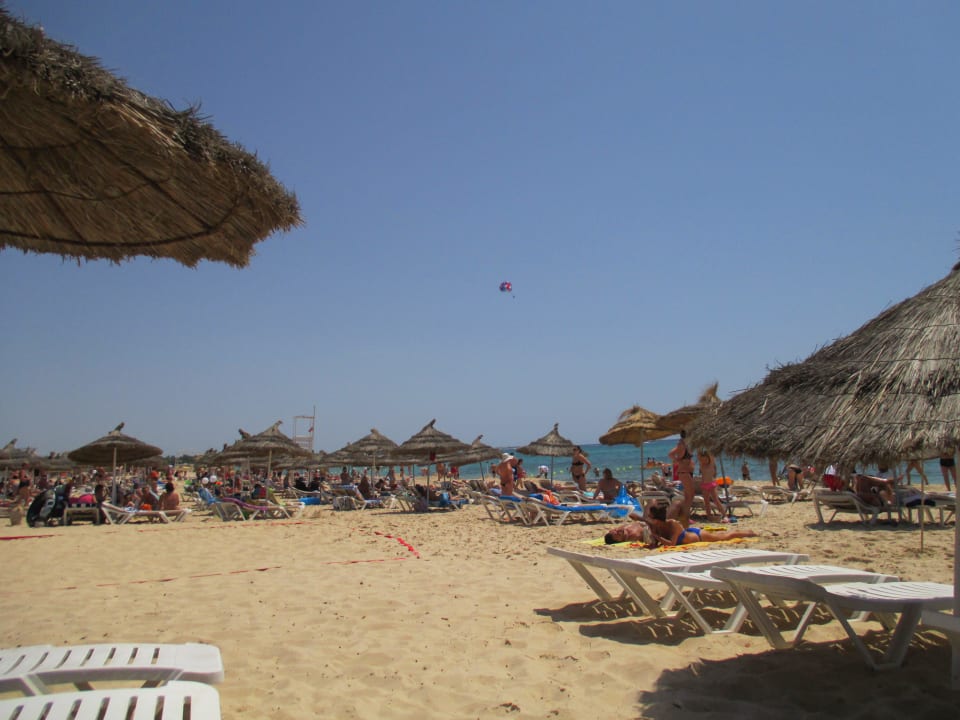 Großer strand Hotel Royal Nozha