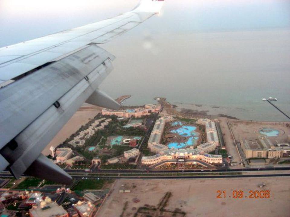 Beim Anflug nach Hurghada kann man das Hotel sehen Pickalbatros Palace Resort