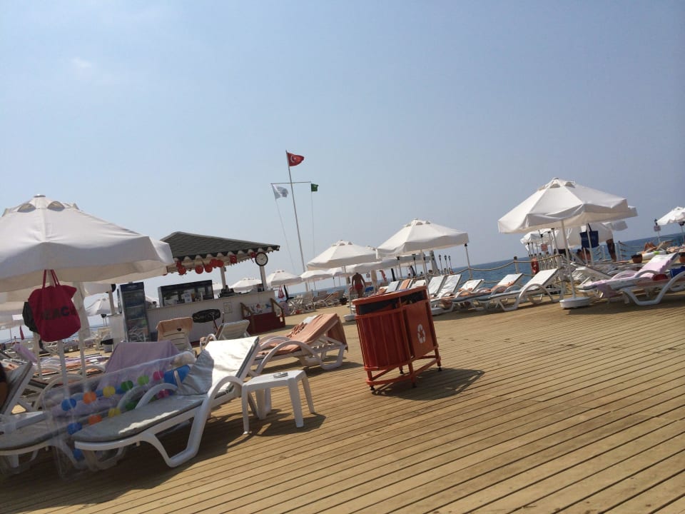 Steg am Strand  Botanik Hotel & Resort