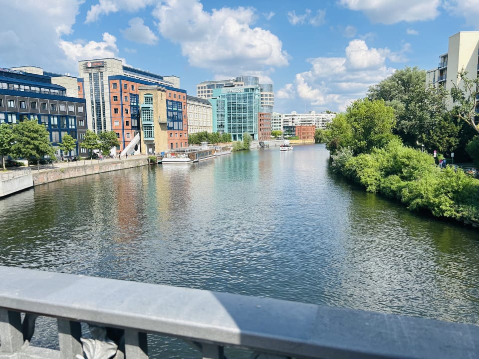 Außenansicht AMERON Berlin ABION Spreebogen Waterside
