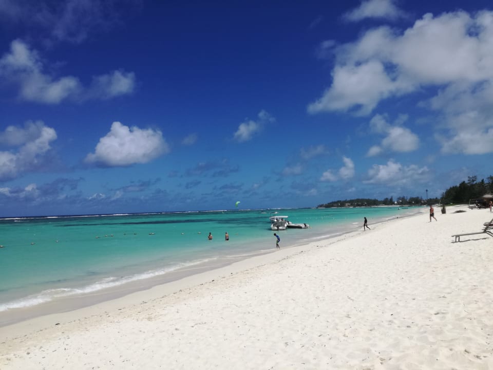Strand Crystals Beach Resort Belle Mare, a member of Radisson Individuals