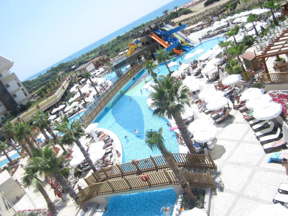 Вид из нашего окна Diamond Excellence Resort & Spa
