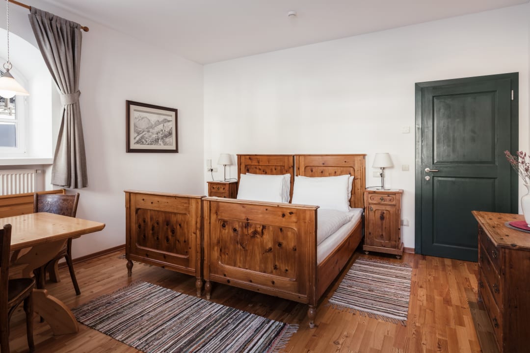 Zimmer Hotel Dolomitenhof & Chalet Alte Post