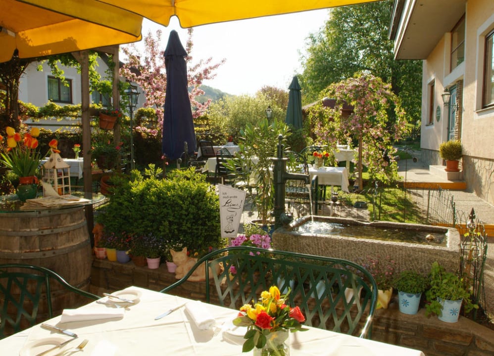 Garten in der Linde Laaben Landgasthof zur Linde Laaben