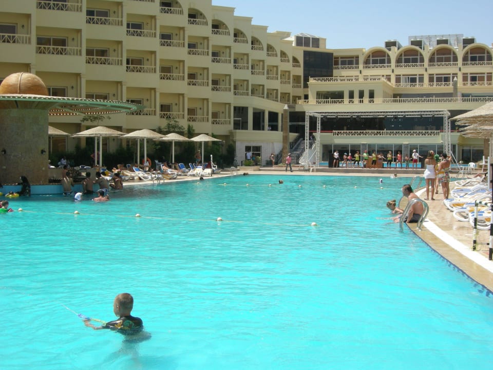 Basen AMC Royal Hotel & SPA