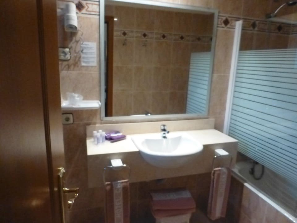 Badezimmer Hotel Cala Gat