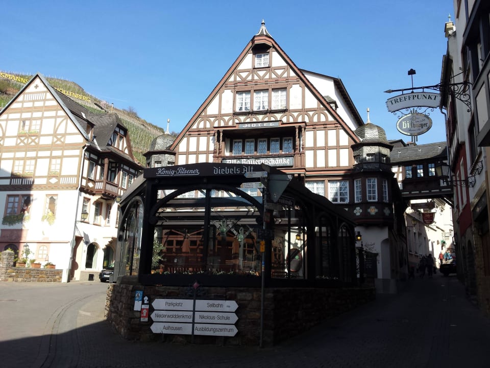 Haupthaus mit Sonnenterasse AKZENT Hotel Berg´s Alte Bauernschänke