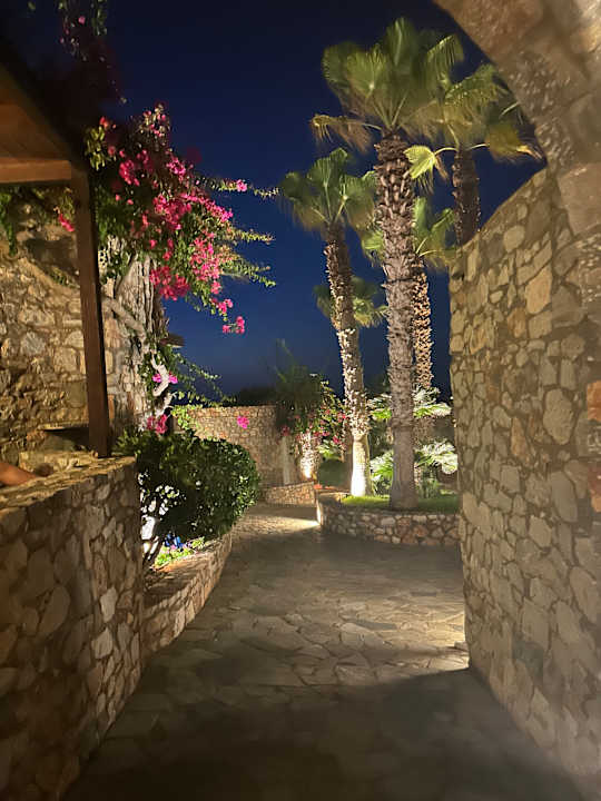 Gartenanlage Ikaros Beach Luxury Resort & Spa - Adults Only