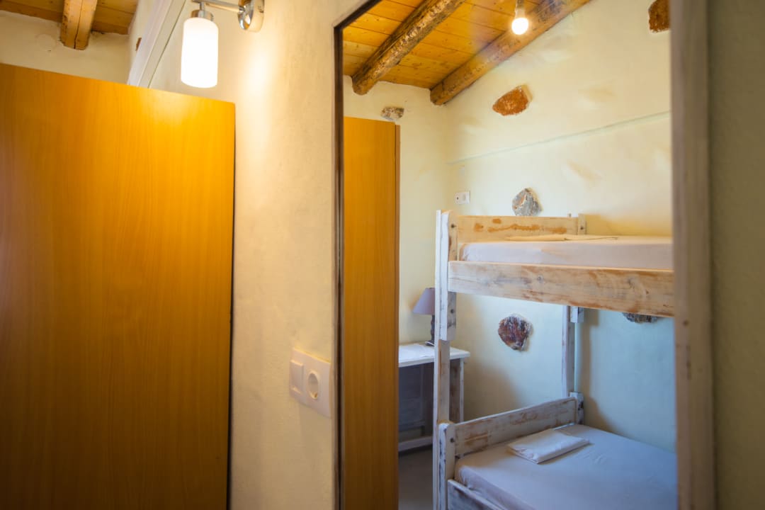 Zimmer George Apartments Stegna