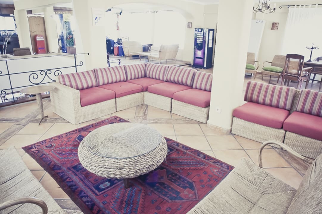 Lobby Apartamentos Playa Ferrera