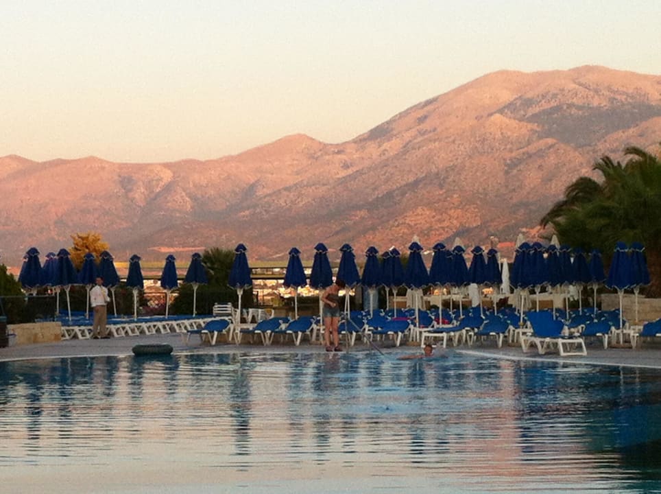 Pool Grand Hotel Holiday Resort