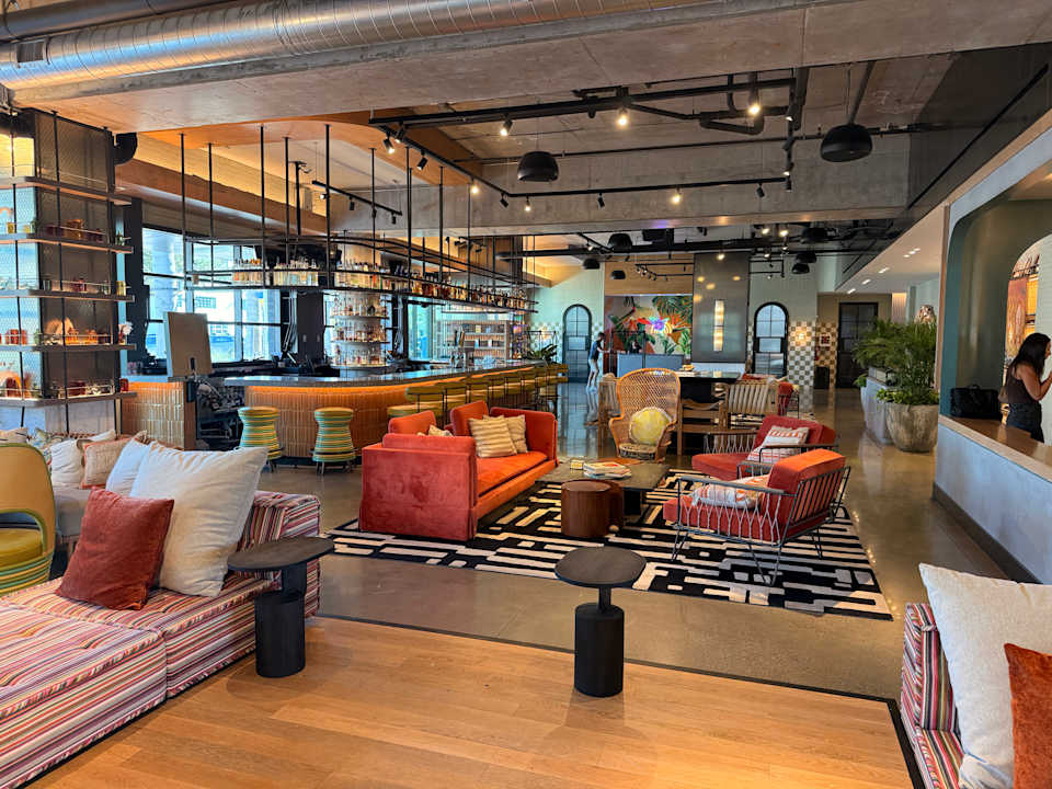 Gastro Moxy St. Petersburg Downtown