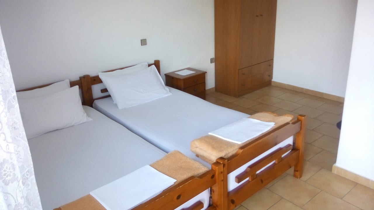 Zimmer Gorgona Rooms