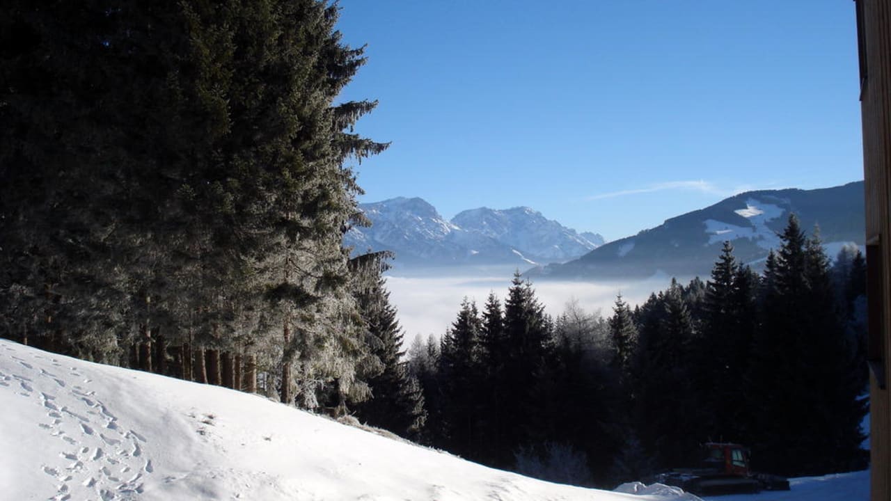 Wellness über den Wolken  Holzhotel Forsthofalm